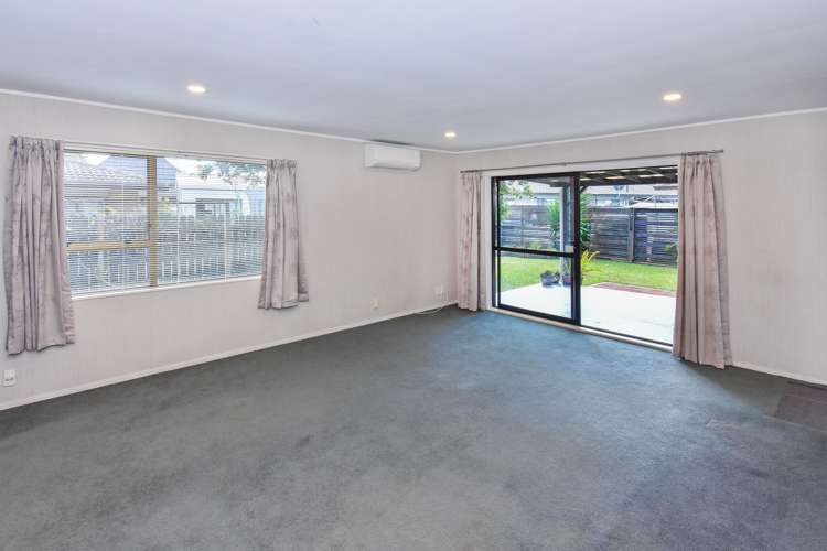 2/11 Beaumaris Way Conifer Grove_7