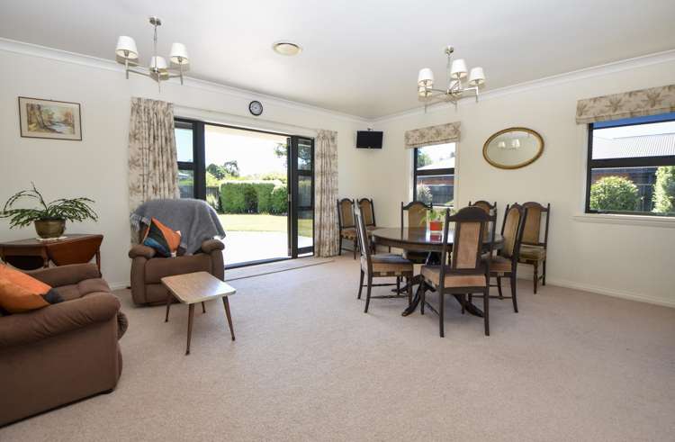 39 Armstrong Avenue Carterton_7