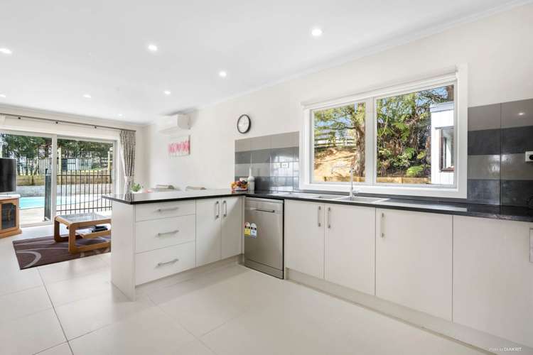 536 Monument Road Clevedon_6