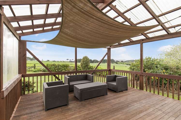 102 Taiapa Road Muriwai_11