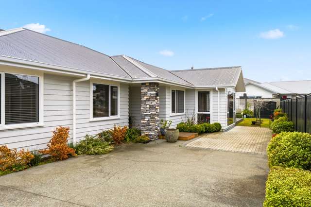 Downsizing - Owners committed to a sale