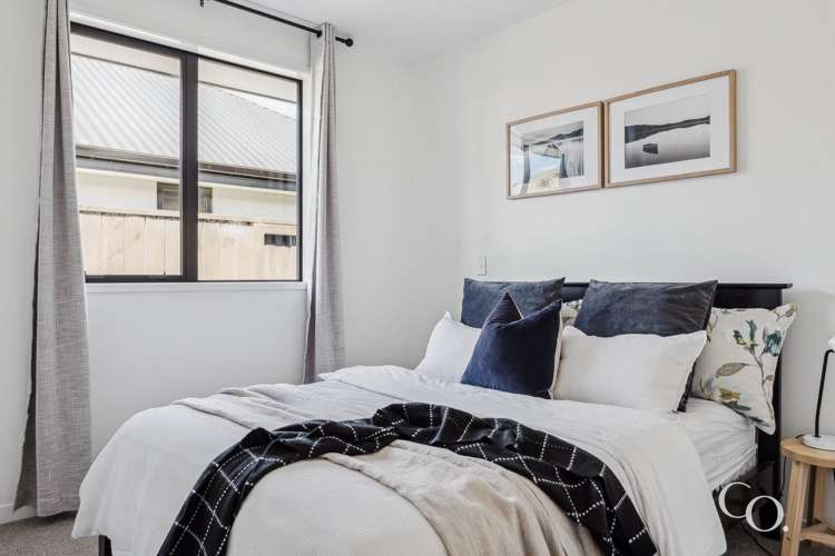 51 Kahuparere Crescent Pyes Pa_23