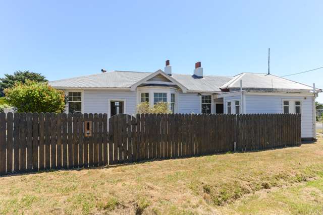 64 Higginson Street Otane_1