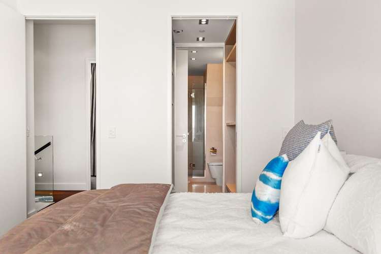 Flat 1202/85 Beach Road City Centre_19