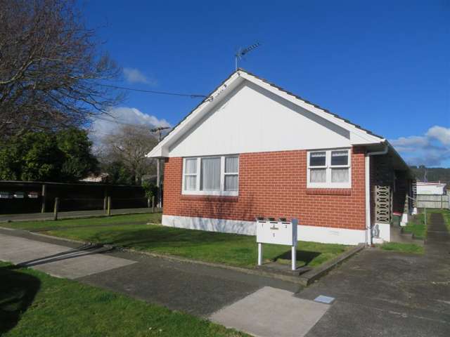 1/4 Gower Street Silverstream_1