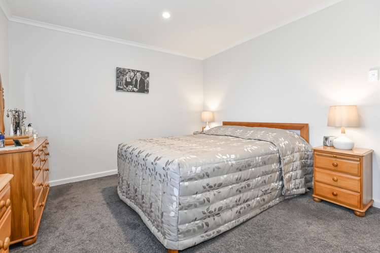 909 Harding Road Camberley_9