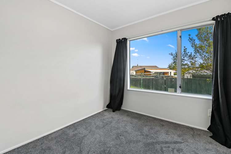 7 Milton Grove Owhata_11
