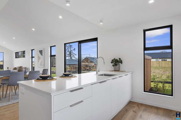 60 Les Wakefield Road Mapua_10