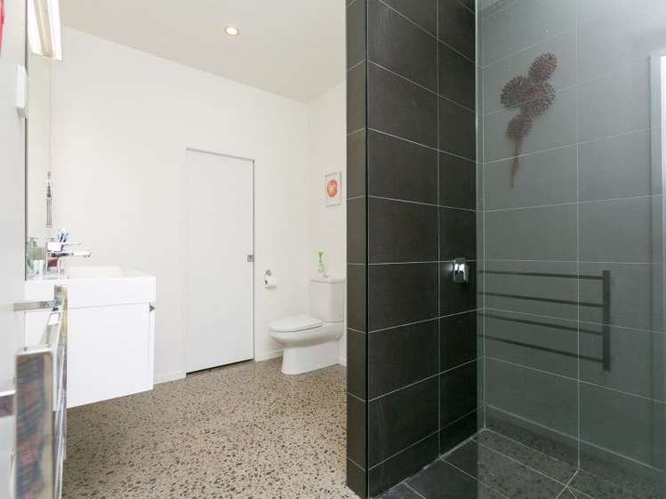 47 Links Drive Waiwhakaiho_33