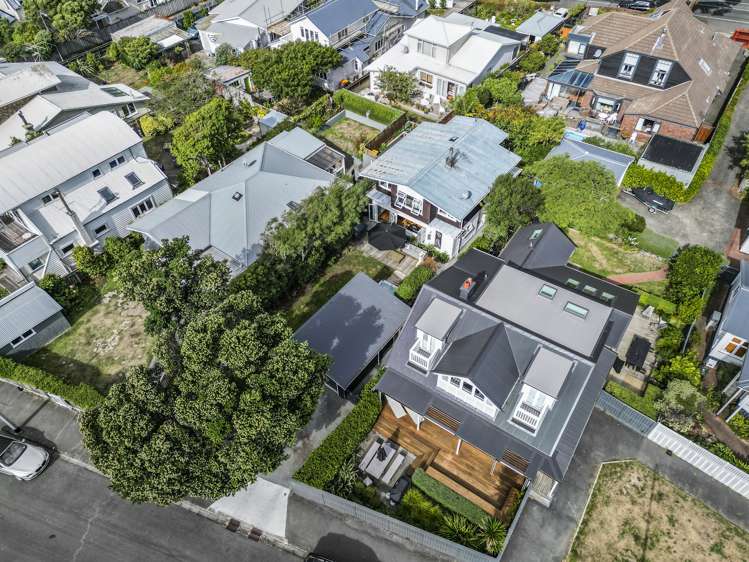 25 Marine Parade Eastbourne_30