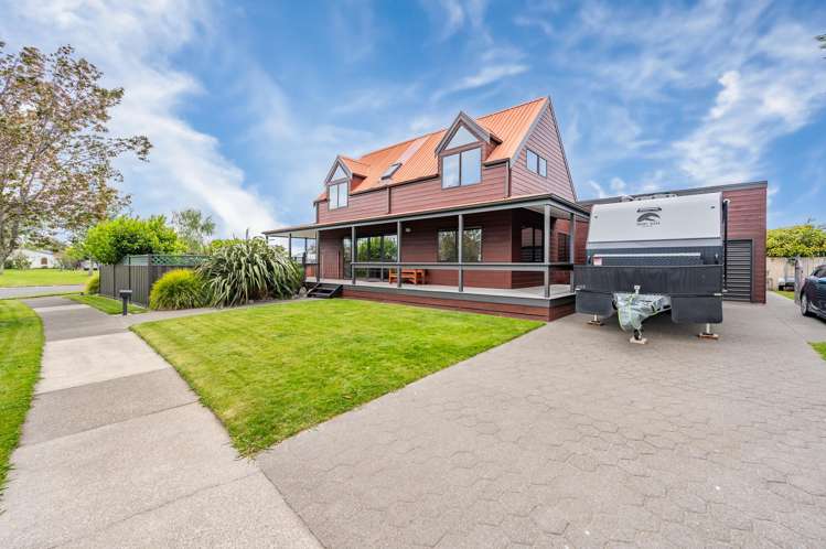 22 Whiting Crescent Greenmeadows_0