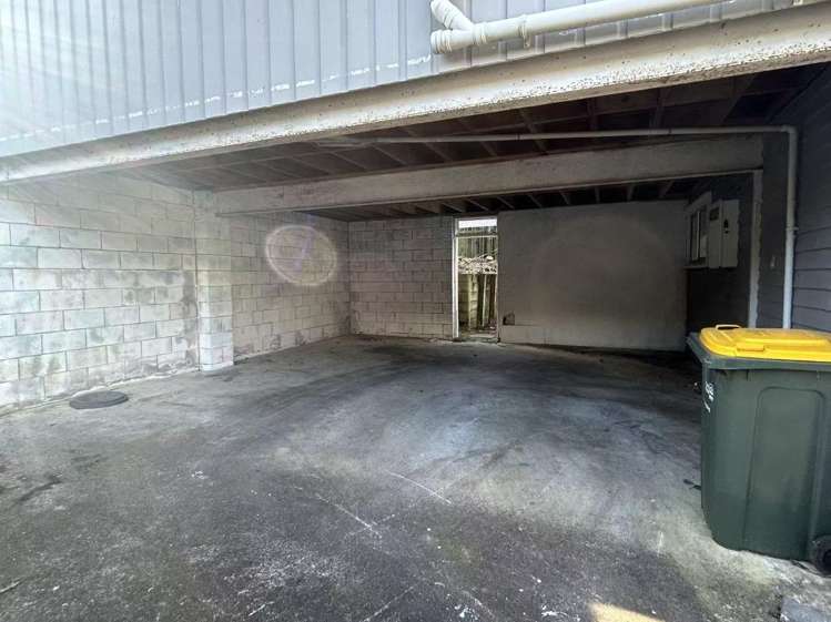 9 Dunraven Place Torbay_11