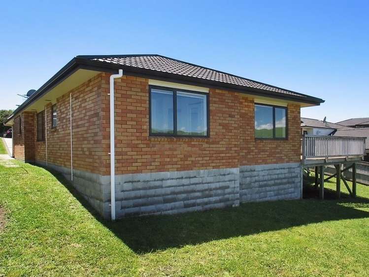 93 Te Puia Drive Aotea_23