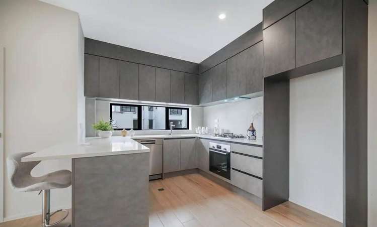 63 Whare Kauri Road Papakura_2