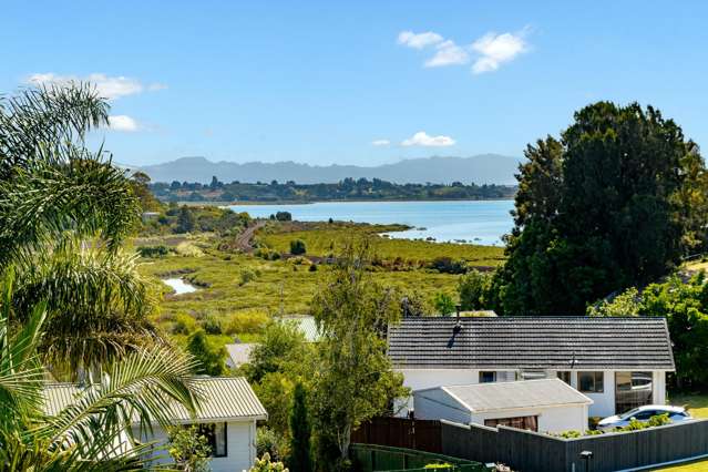 Spacious Family Living with Estuary Views