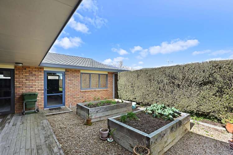253 The Oaks Drive Cambridge_21
