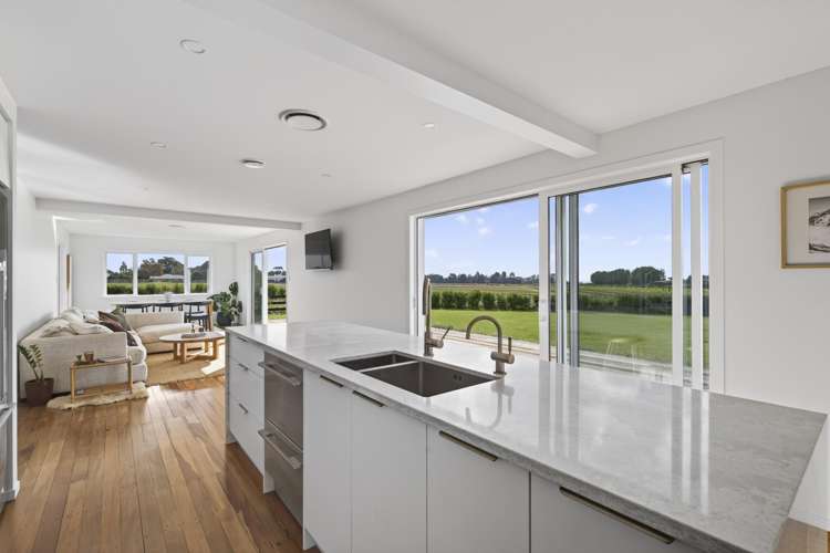 29 Matarikoriko Road Waitara_7