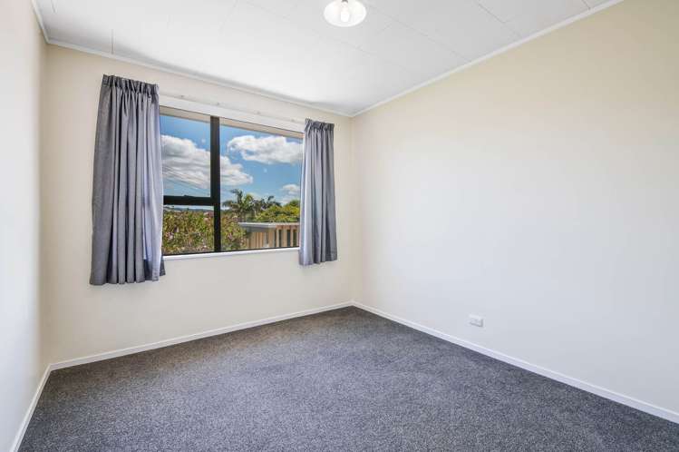 8A Cornel Circle Snells Beach_14