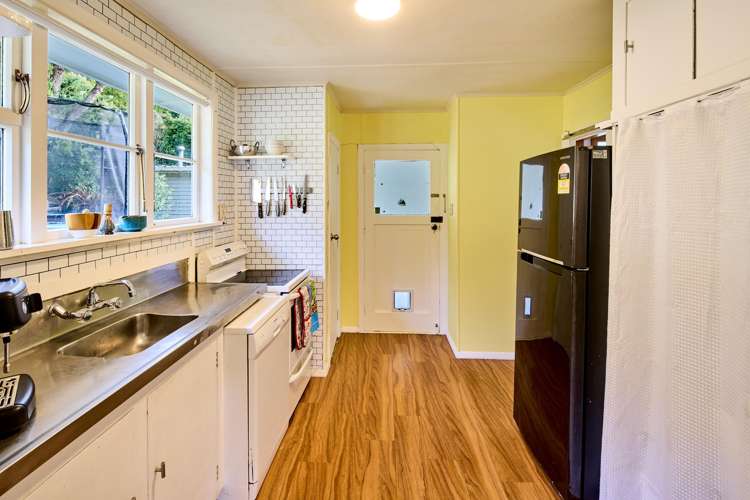 19 Franklyn Road Tawa_4