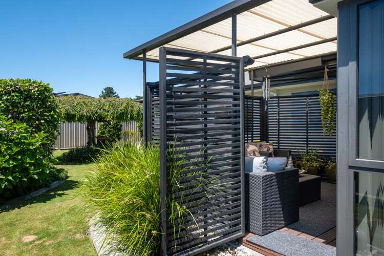 4 Anna Lane Raureka_19