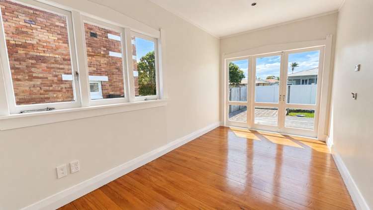  A/6 Hazel Avenue Mount Roskill_15
