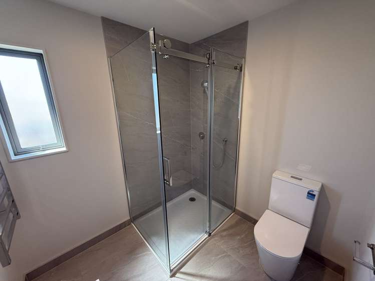 9 Te Ara Wai Mangere East_4