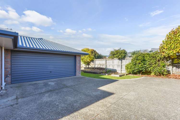 11 Otia Drive Richmond_16