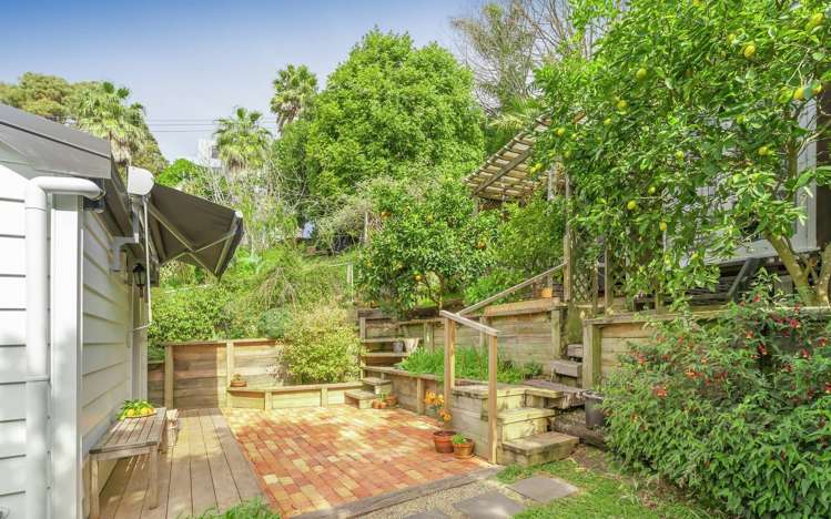 6 Bright Street Eden Terrace_14