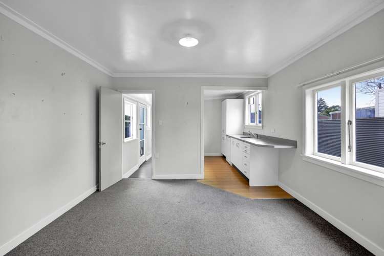 10 Erin Street Hawera_7