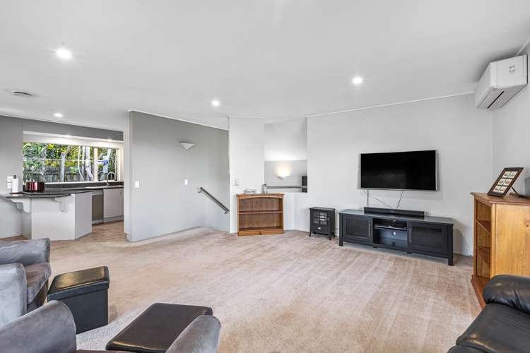 8 Jean Place Stanmore Bay_5