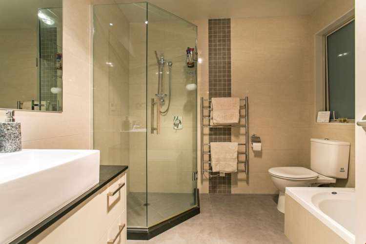 28 Huntington Park Drive Greenhithe_13