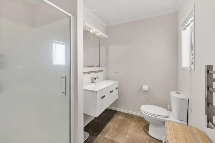 32A Sophia Street Glenholme_10