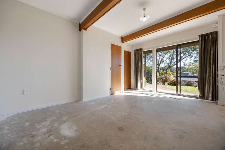 17 Huia Avenue Forest Lake_13