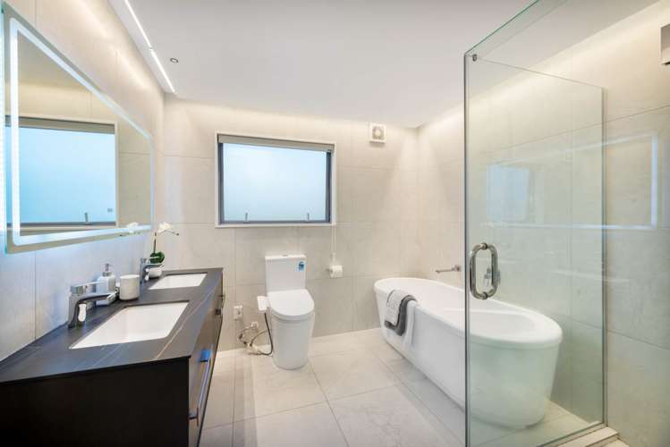 30b Hanlon Crescent Narrow Neck_16