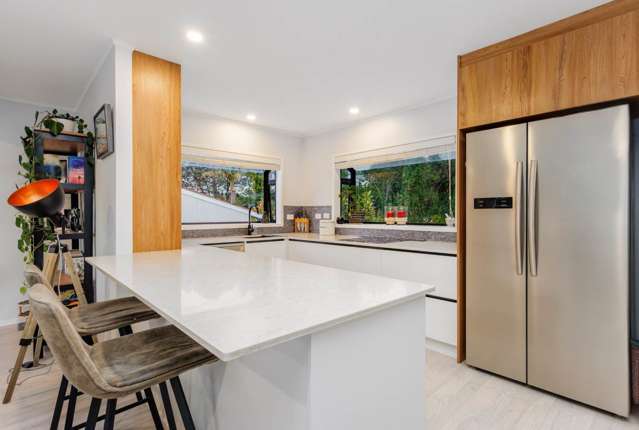 1/11 Honeysuckle Lane Mairangi Bay_4