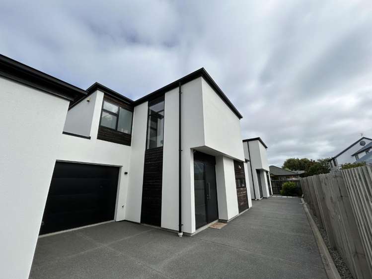 2/119 Canon Street_0