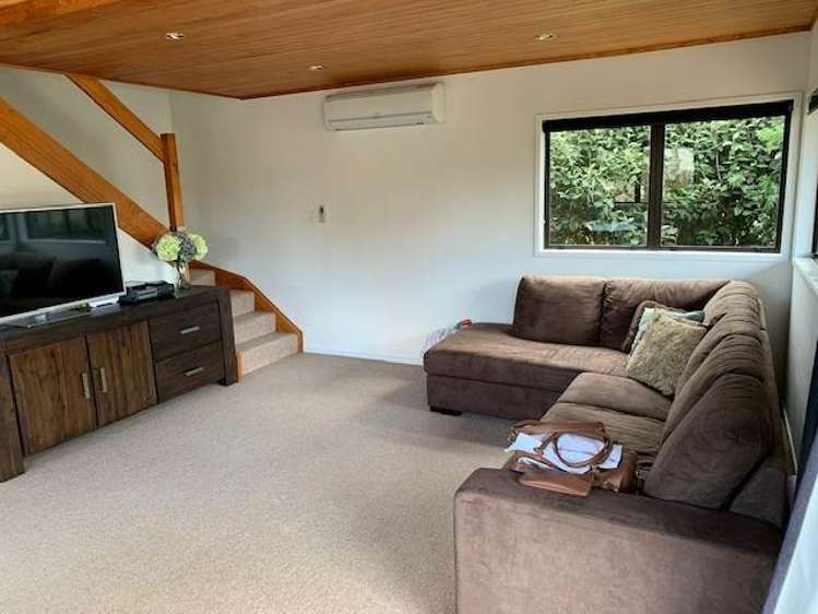 34 Holiday Road Stanmore Bay_9