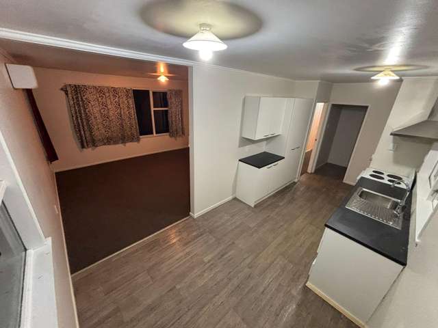  17 Thornlow Street Glendene_2