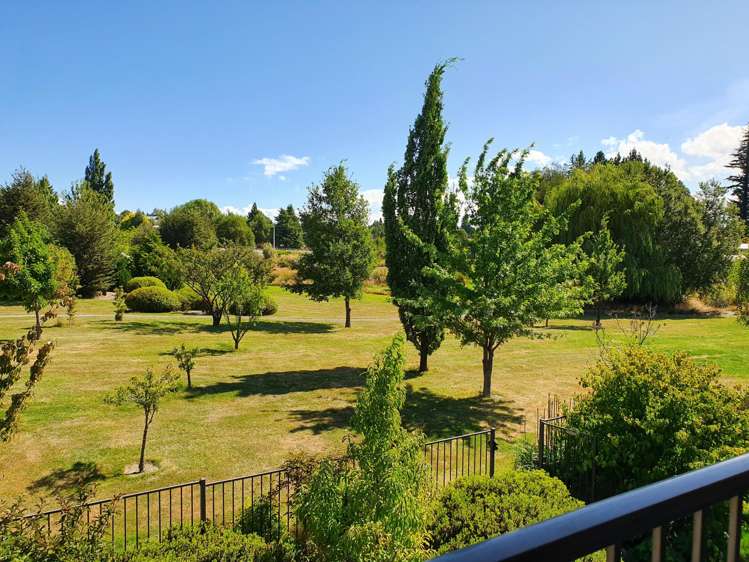 16/1 Beauchamp Place Lake Tekapo_3