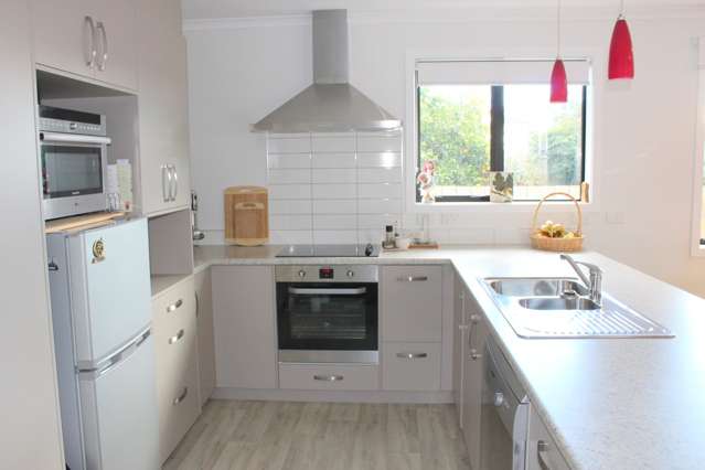 2/394 Kihikihi Road Te Awamutu_1