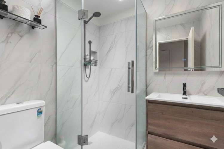 33 Kiato Lane Flat Bush_15