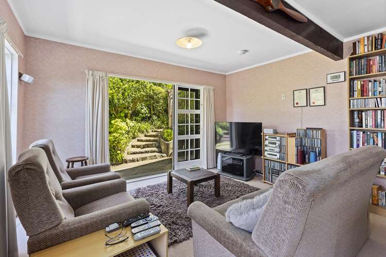 6 Balliol Drive Tawa_17