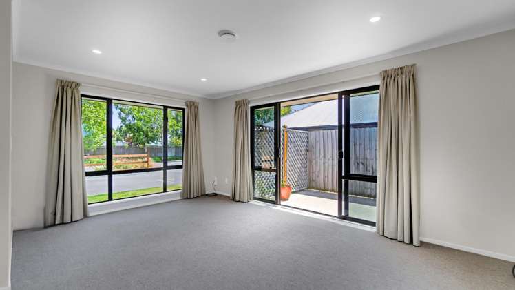 8a Othello Drive_4