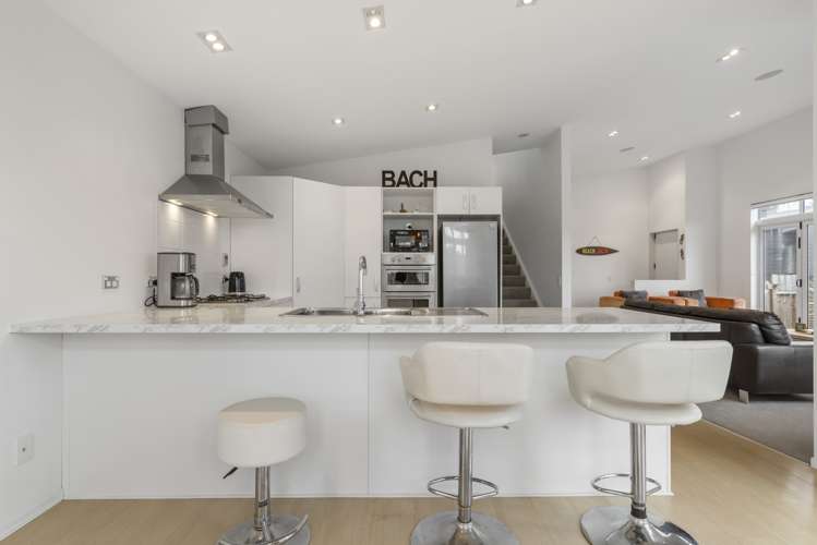 11a William Bayes Place Red Beach_15