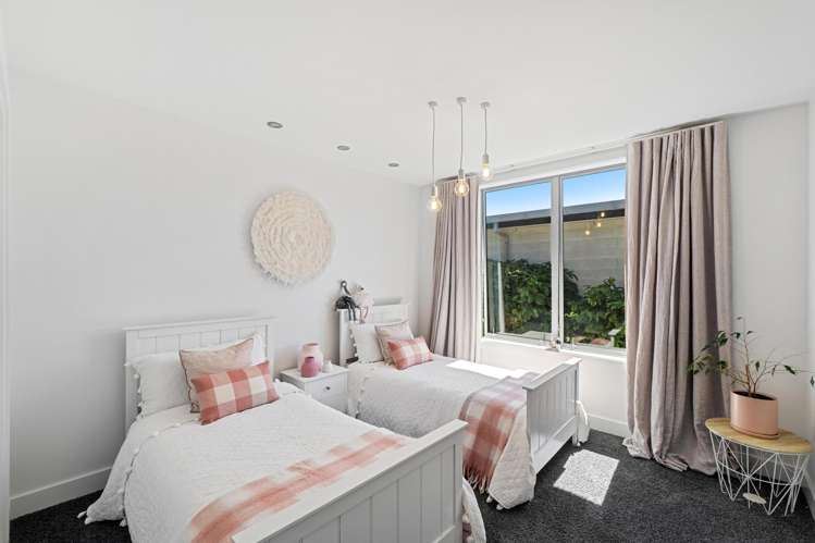 23-25 Black Road Otatara_20