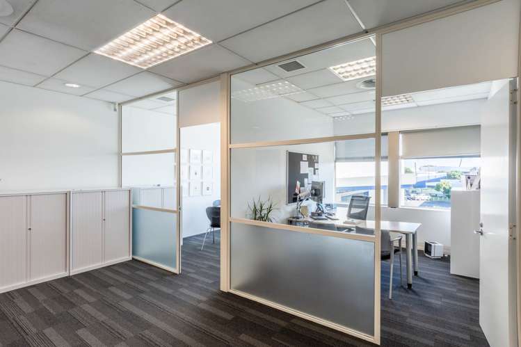 26 Vestey Drive Mt Wellington_33