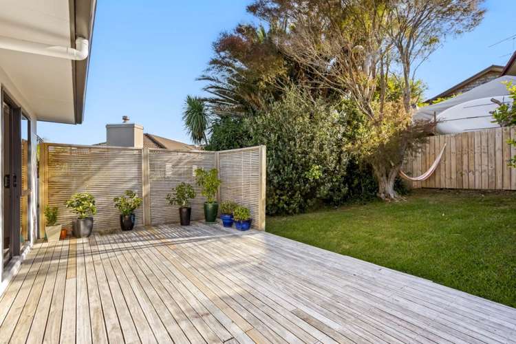 7 Rivervale Grove Stanmore Bay_1