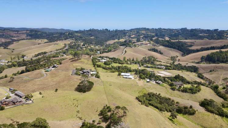 14b Wairere Road Waitakere_38