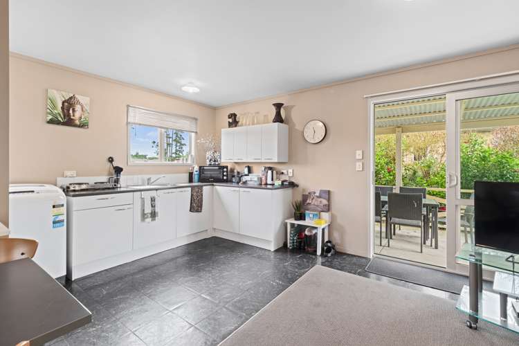 32 Arthur Road Paraite_25