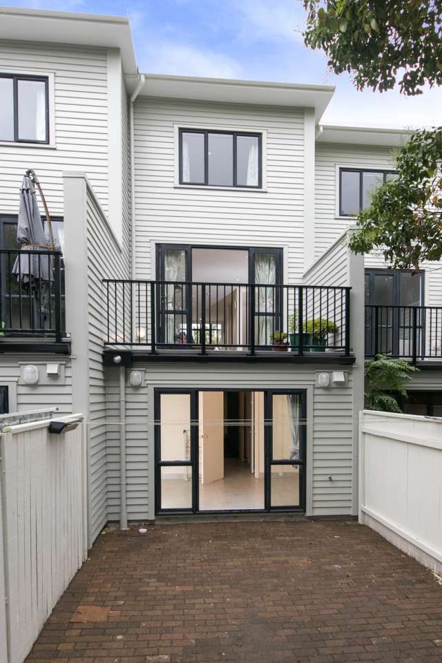 22/17 Lyon Avenue Mount Albert_4